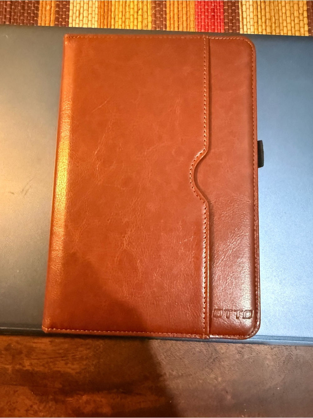 OTTO Brown Leather Tablet Folio Case - Tan/Brown Finish